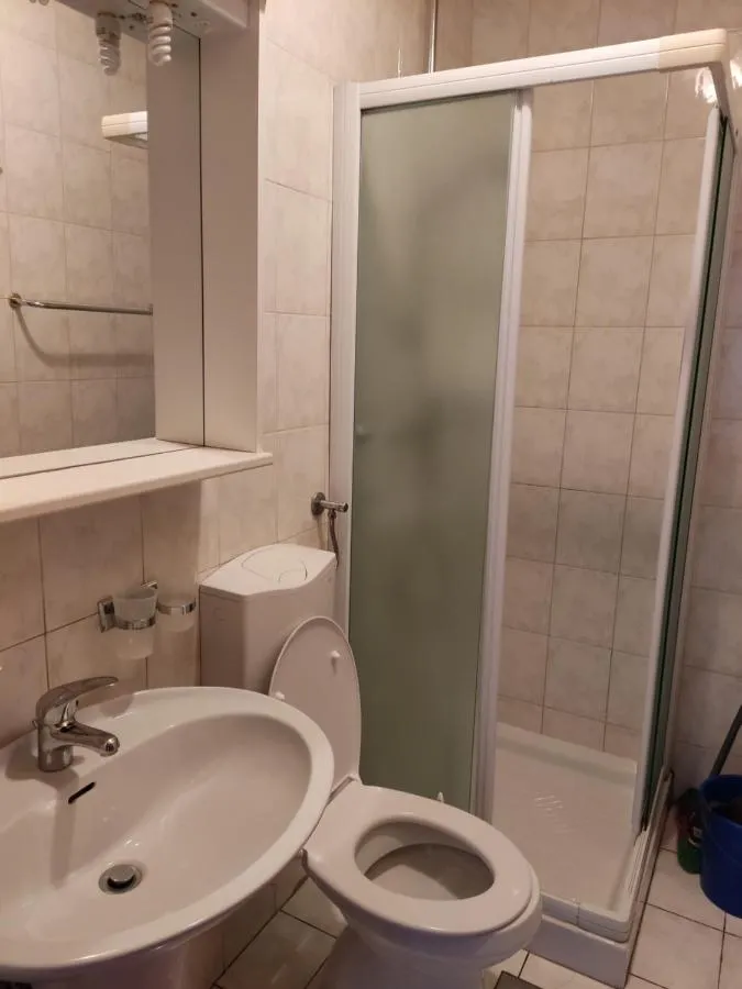 Kopalnica s tušem